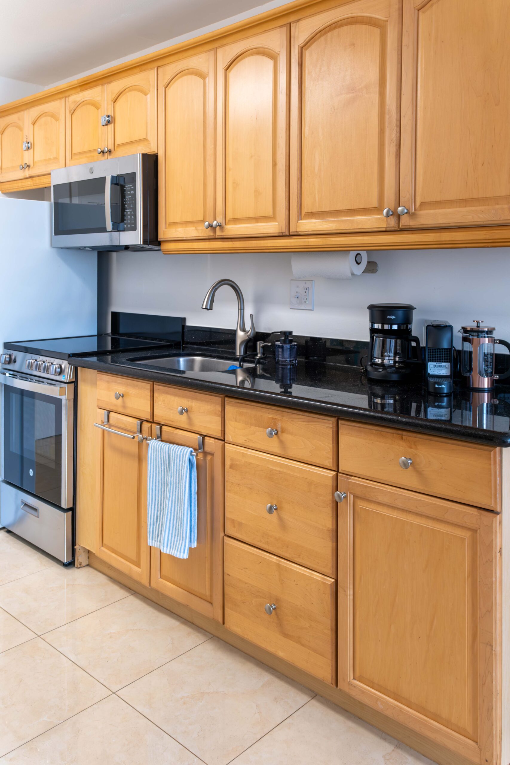 full-kitchen